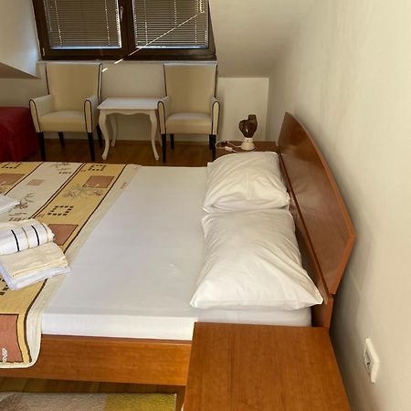 Petrovac Apartments Ivan מראה חיצוני תמונה