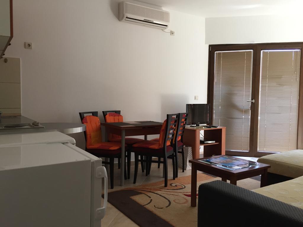 Petrovac Apartments Ivan מראה חיצוני תמונה